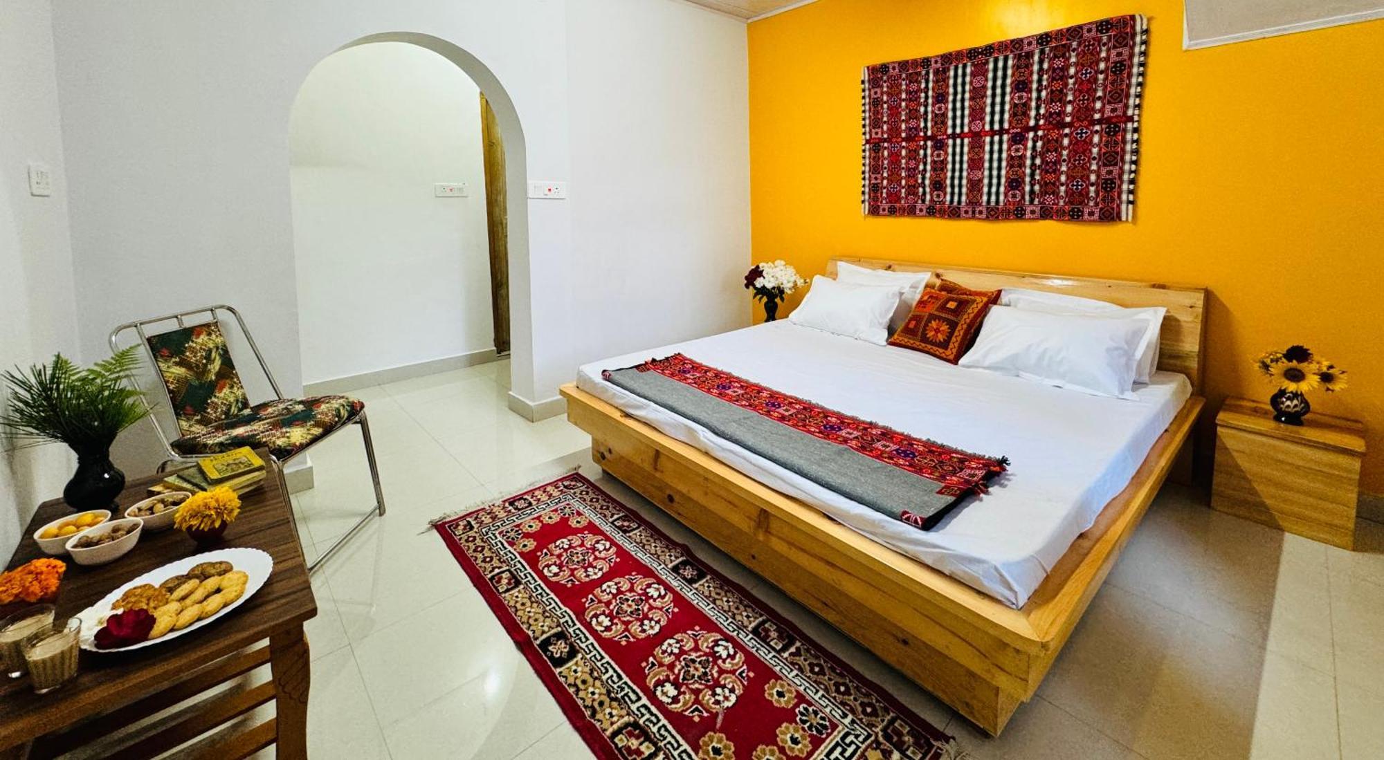 Pine View Retreat Homestay Калпа Екстер'єр фото