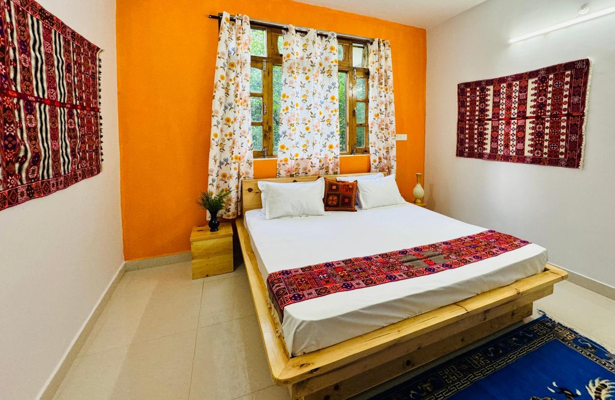 Pine View Retreat Homestay Калпа Екстер'єр фото